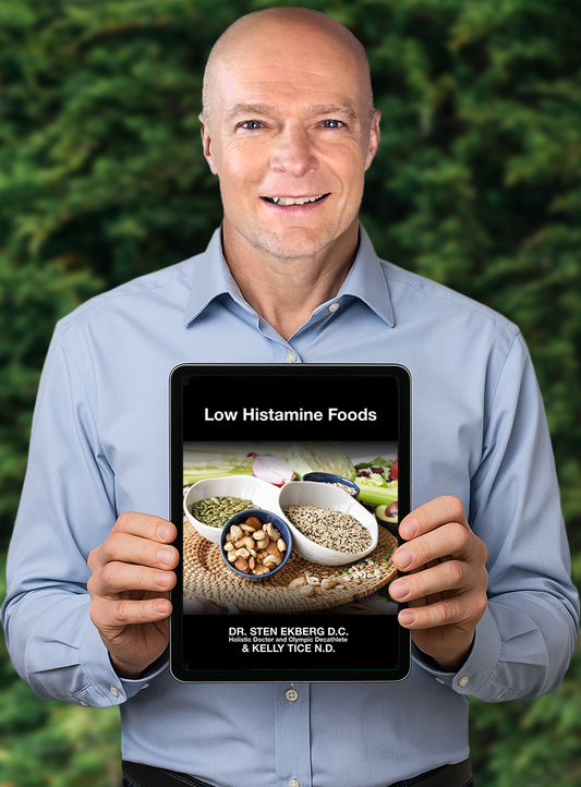 Dr. Sten Ekberg Holding Up "Low Histamine Foods" eBook by Dr. Sten Ekberg and Kelly Tice N.D.